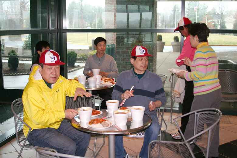 032809-mulch (37).jpg